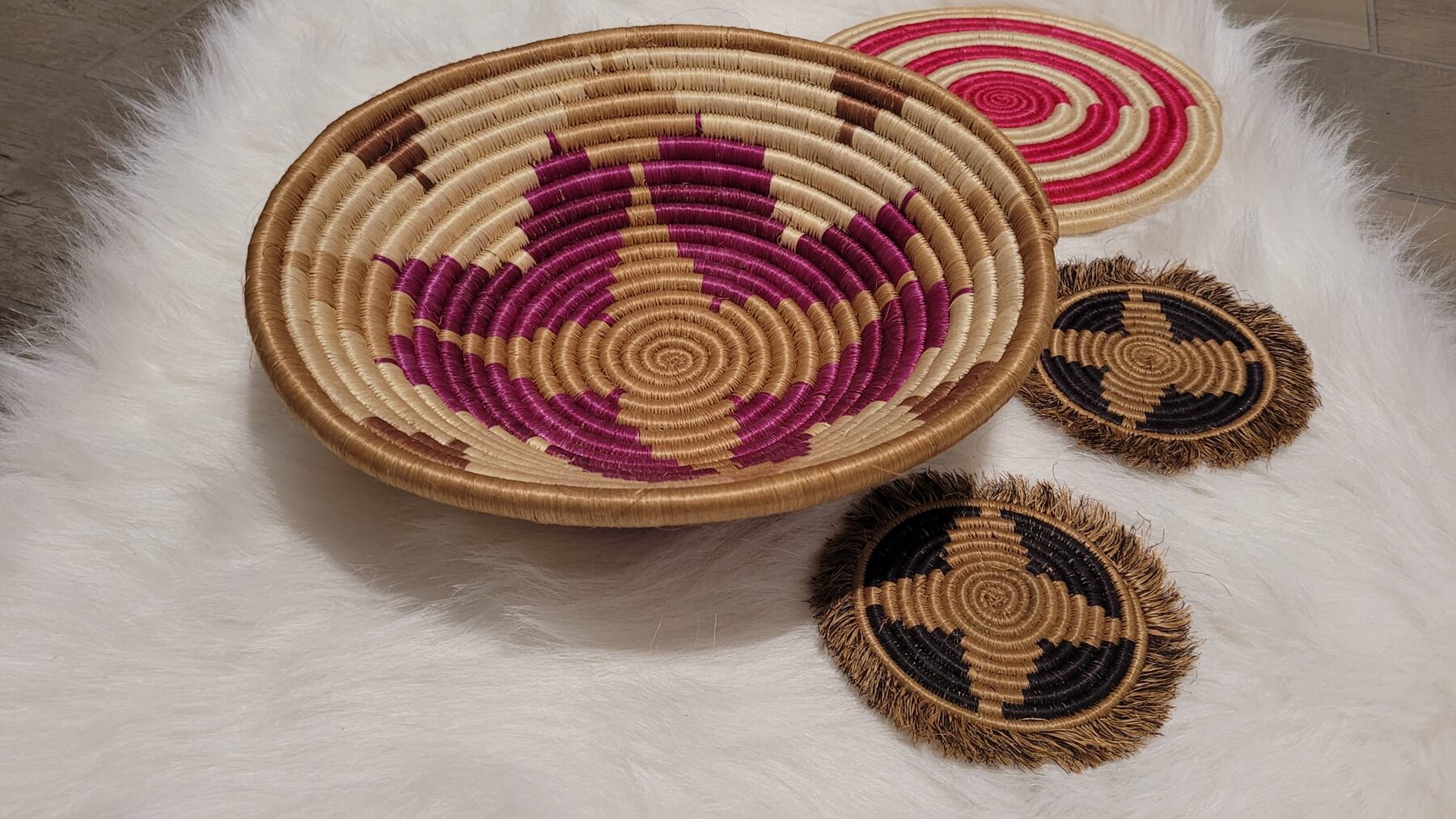 Ninadiah purple basket with coasters